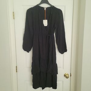 NWT* Knox Rose Midi Dress Size Small